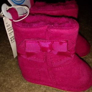 Place Baby Shoes